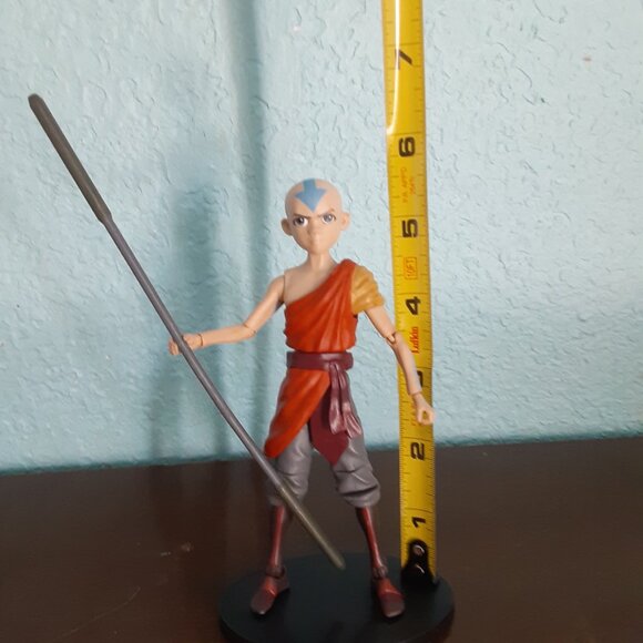 AVATAR THE LAST AIRBENDER AANG POSEABLE FIGURE DIAMOND SELECT TOYS - Picture 5 of 6
